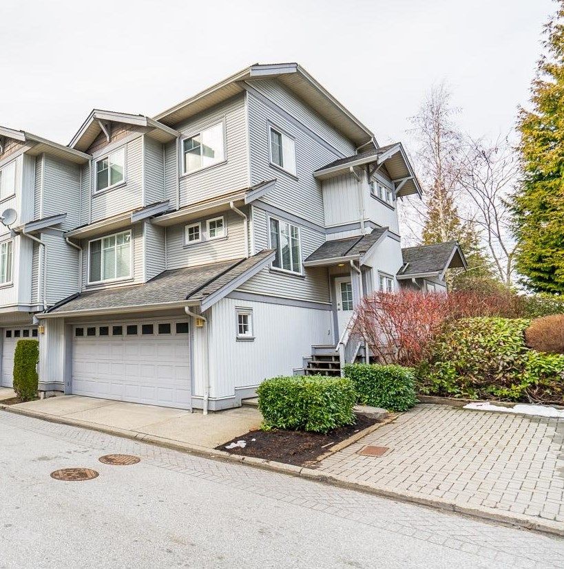Main Photo: 65 12040 68 Avenue in Surrey: West Newton Townhouse for sale : MLS®# R2757873