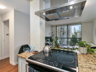 Photo 6: 1205 1146 HARWOOD Street in Vancouver: West End VW Condo for sale in "The Lamplighter" (Vancouver West)  : MLS®# R2724575