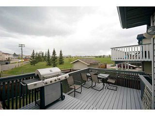 Photo 2: 37 APPLEMONT Place SE in CALGARY: Applewood Residential Detached Single Family for sale (Calgary)  : MLS®# C3598836