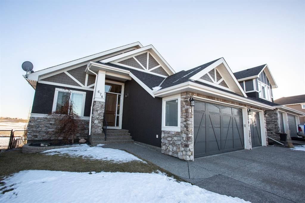 Main Photo: 678 Muirfield Crescent: Lyalta Detached for sale : MLS®# A1052688