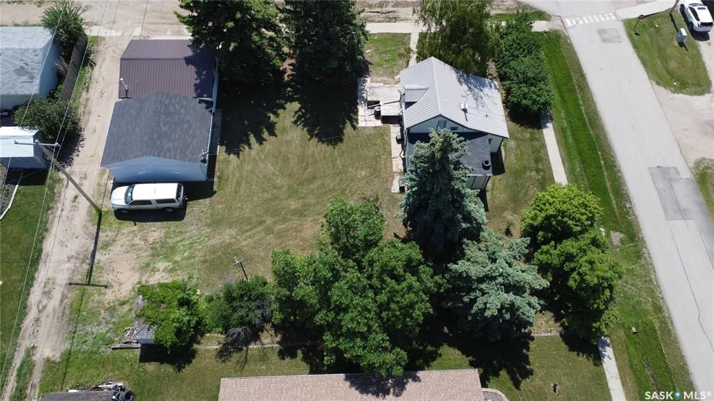 Main Photo: 307 Missouri Avenue in Yellow Grass: Residential for sale : MLS®# SK938648