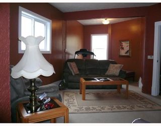 Photo 3: 711 HOME Street in WINNIPEG: West End / Wolseley Residential for sale (West Winnipeg)  : MLS®# 2908225