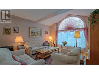 Photo 6: 2383 Ayrshire Court in Kelowna: House for sale : MLS®# 10310037