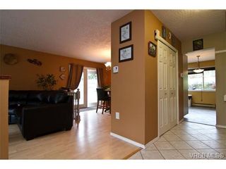 Photo 11: 3251 Jacklin Rd in VICTORIA: Co Triangle House for sale (Colwood)  : MLS®# 720346