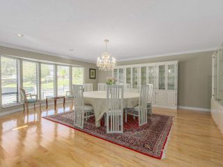 Photo 4: 3446 PIPER Avenue in Burnaby: Government Road House for sale (Burnaby North)  : MLS®# R2107901