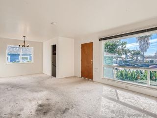Photo 10: PACIFIC BEACH House for sale : 3 bedrooms : 1968 Emerald St in San Diego