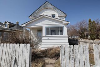 Photo 2: 714 9th Avenue Northwest in Moose Jaw: Palliser Residential for sale : MLS®# SK884873