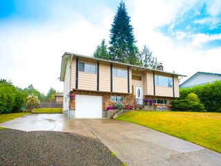 Photo 1: 156 Moss Ave in Parksville: House for sale : MLS®# 410846