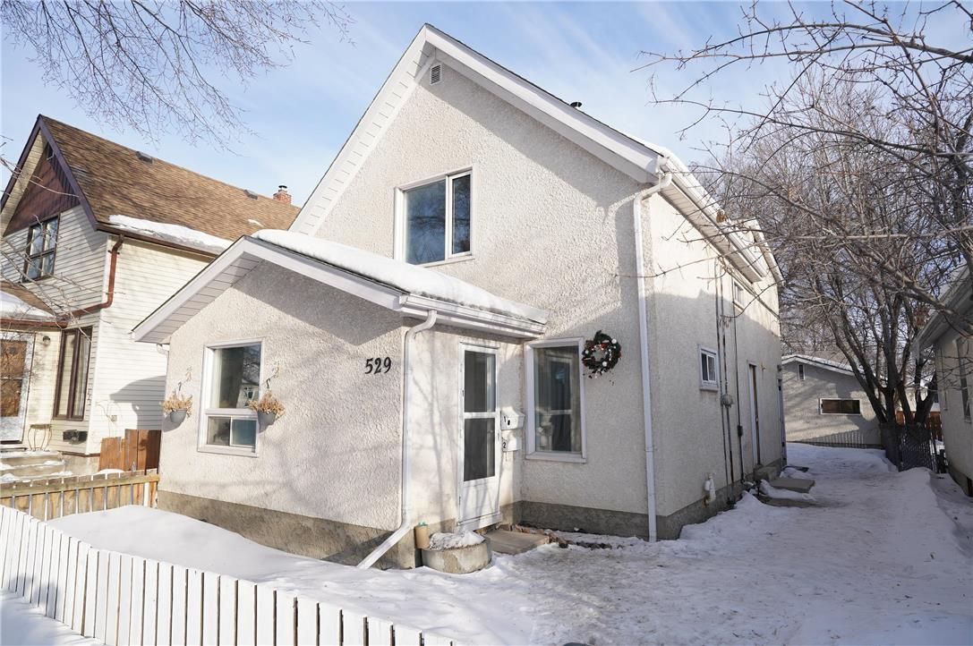 Main Photo: 529 Cherrier Street in Winnipeg: House for sale : MLS®# 202216329