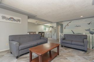 Photo 8: 993 Goldstream Ave in Langford: La Langford Proper Half Duplex for sale : MLS®# 911484