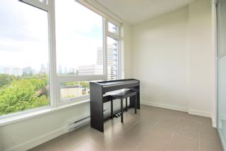 Photo 7: 1710 5470 ORMIDALE Street in Vancouver: Collingwood VE Condo for sale in "WALL CENTRE CENTRAL PARK" (Vancouver East)  : MLS®# R2691139