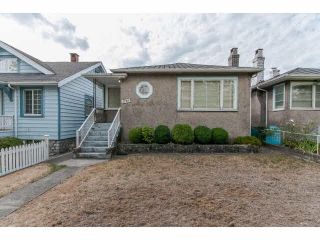 Photo 1: 2765 NANAIMO STREET in Vancouver East: Home for sale : MLS®# V1141570