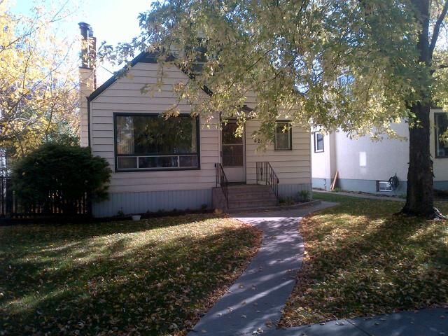 Main Photo: 426 Centennial Street in WINNIPEG: River Heights / Tuxedo / Linden Woods Residential for sale (South Winnipeg)  : MLS®# 1120493