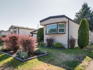 Main Photo: 36 31313 LIVINGSTONE Avenue in Abbotsford: Abbotsford West Manufactured Home for sale in "Paradise Park" : MLS®# R2815274