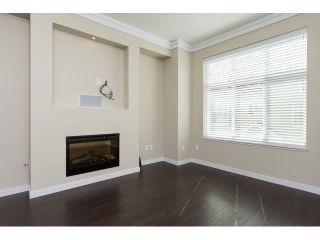 Photo 4: 66 3009 156 STREET in Surrey: Grandview Surrey Townhouse for sale (South Surrey White Rock)  : MLS®# R2056660