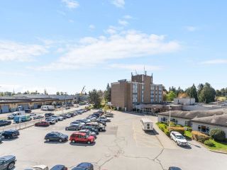 Photo 10: 1315 2180 KELLY Avenue in Port Coquitlam: Central Pt Coquitlam Condo for sale in "MONTROSE SQUARE" : MLS®# R2874894