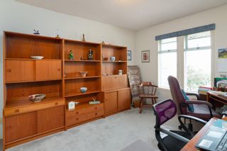 Photo 19: 2460 Costa Vista Pl in Central Saanich: CS Tanner House for sale : MLS®# 855596