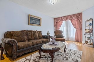 Photo 6: 4867 Rathkeale Road in Mississauga: East Credit House (2-Storey) for sale : MLS®# W8227692
