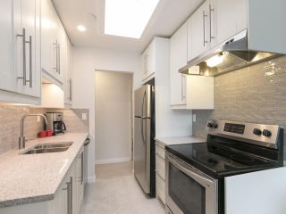 Photo 10: 318 3353 HEATHER Street in Vancouver: Cambie Condo for sale in "Heather Court" (Vancouver West)  : MLS®# R2249374