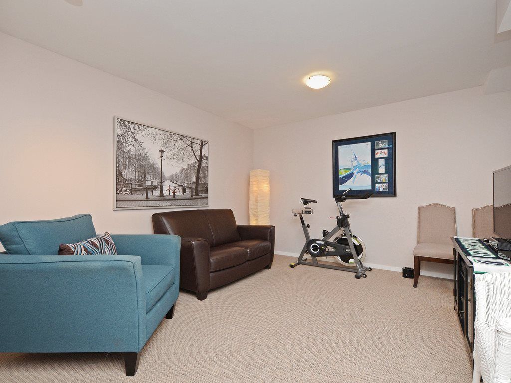 Photo 13: Photos: 2136 EASTERN Avenue in North Vancouver: Central Lonsdale Townhouse for sale : MLS®# R2359983