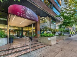 Photo 20: 806 1177 HORNBY Street in Vancouver: Downtown VW Condo for sale in "LONDON PLACE" (Vancouver West)  : MLS®# R2848908