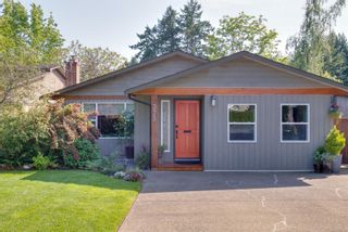 Photo 1: 373 Selica Rd in Langford: La Mill Hill House for sale : MLS®# 906755