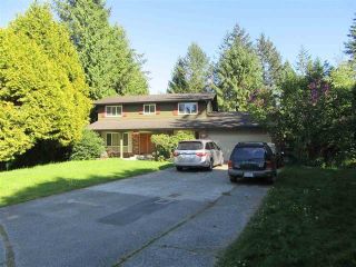 Photo 2: 14748 55A Avenue in Surrey: Panorama Ridge House for sale : MLS®# R2751774