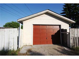 Photo 3: 63 HUNTFORD Close NE in CALGARY: Huntington Hills Residential Attached for sale (Calgary)  : MLS®# C3625753