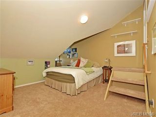 Photo 14: 1646 Myrtle Ave in VICTORIA: Vi Oaklands Row/Townhouse for sale (Victoria)  : MLS®# 701228