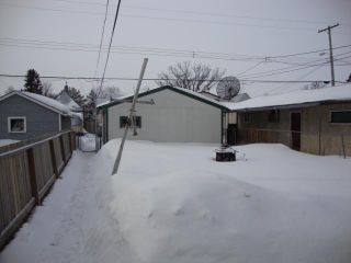 Photo 9: 954 REDWOOD Avenue in WINNIPEG: North End Residential for sale (North West Winnipeg)  : MLS®# 1103629