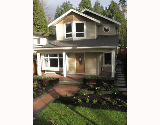 Main Photo: 711 E 4th in North Vancouver: House for sale