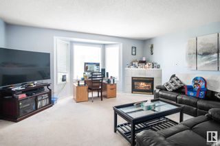 Photo 5: 8359 160 Avenue in Edmonton: Zone 28 House Half Duplex for sale : MLS®# E4317485