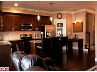 Photo 3: 20 8358 121A Street in Surrey: Queen Mary Park Surrey Townhouse for sale in "KENNEDY TRAIL" : MLS®# F1206595