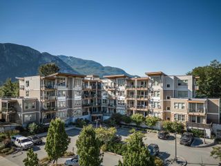 Photo 1: 513 1150 BAILEY Street in Squamish: Downtown SQ Condo for sale : MLS®# R2713773