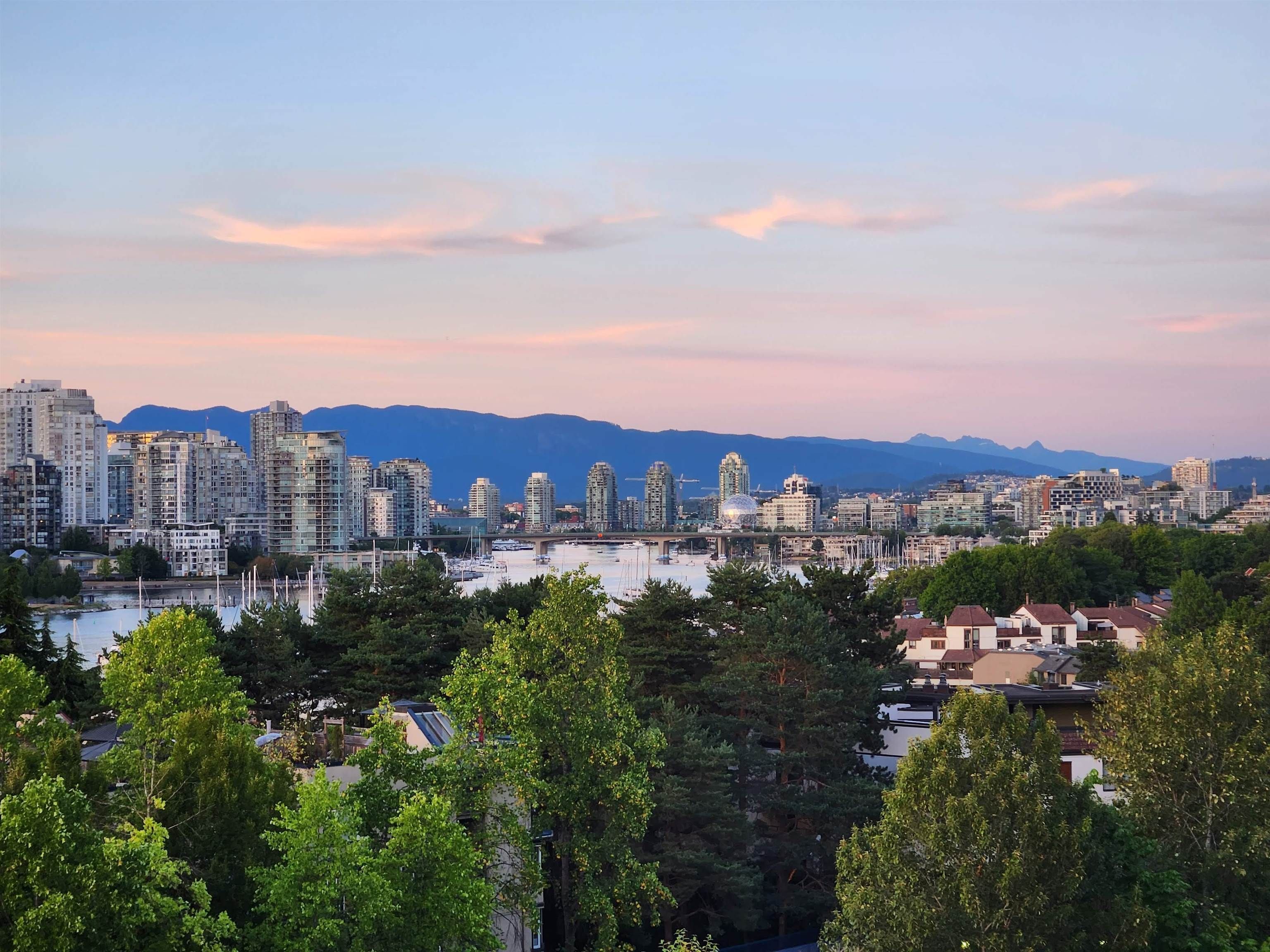 Main Photo: 403 1355 W 4TH Avenue in Vancouver: False Creek Condo for sale in "GRANVILLE ISLAND VILLAGE" (Vancouver West)  : MLS®# R2833004