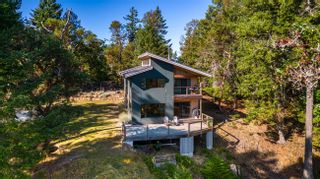 Photo 4: 1456 NOSE POINT Road: Salt Spring Island House for sale in "MARACAIBO ESTATES" (Islands-Van. & Gulf)  : MLS®# R2870200