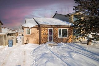 Photo 1: 90 Taunus Drive in Winnipeg: Oakwood Estates Residential for sale (3H)  : MLS®# 202300576