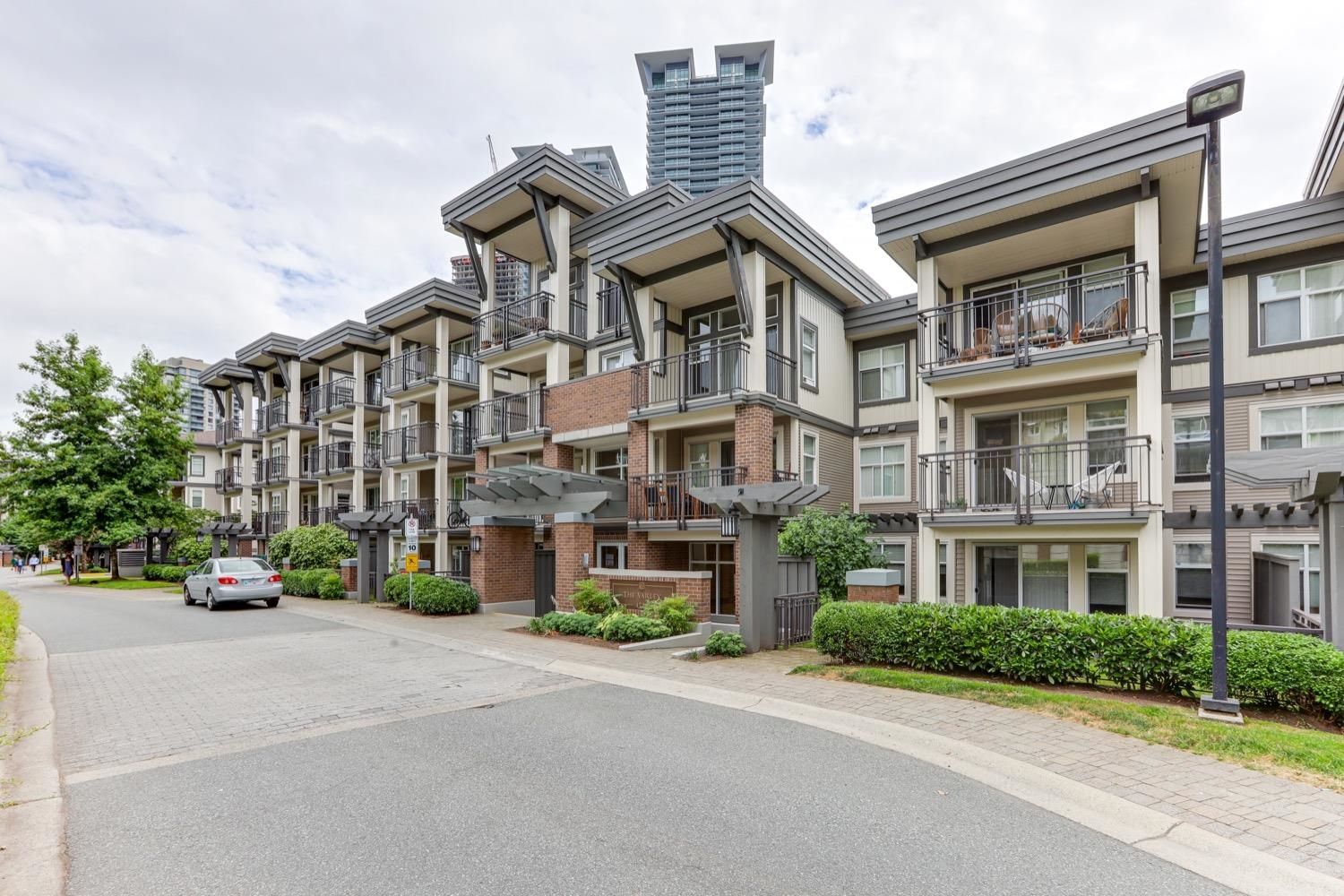 408 4728  BRENTWOOD Drive, Burnaby