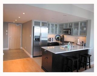 Photo 2: 1901 1205 HASTINGS Street in Vancouver: Coal Harbour Condo for sale in "THE CIELO" (Vancouver West)  : MLS®# V790471