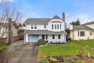Photo 1: 26523 28 Avenue in Langley: Aldergrove Langley House for sale : MLS®# R2636695