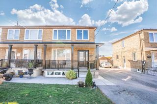 Photo 3: 4 Blue Springs Road in Toronto: Maple Leaf House (2-Storey) for sale (Toronto W04)  : MLS®# W5865896
