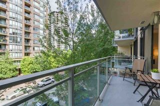 Photo 15: 405 175 W 1ST Street in North Vancouver: Lower Lonsdale Condo for sale in "The TIME Building" : MLS®# R2283480