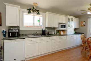 Photo 12: 32 Vanbuskirk Drive in St. Thomas: SE Single Family Residence for sale : MLS®# 40485412