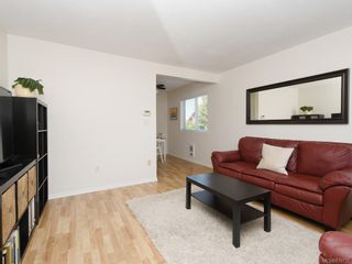 Photo 2: 1466 Denman St in Victoria: Vi Fernwood Half Duplex for sale : MLS®# 839735