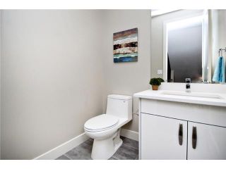Photo 8: 2422 Bowness Road NW in CALGARY: West Hillhurst Residential Attached for sale (Calgary)  : MLS®# C3545963