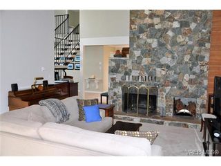 Photo 3: 997 Amblewood Court in : SE Sunnymead House for sale (Saanich East)  : MLS®# 292067