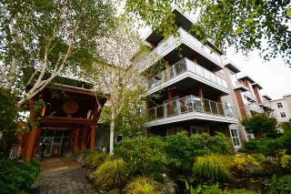Photo 2: 420 5700 ANDREWS Road in Richmond: Steveston South Condo for sale in "RIVERS REACH" : MLS®# V1143363
