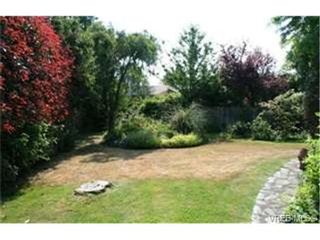 Photo 9:  in VICTORIA: SE Arbutus House for sale (Saanich East)  : MLS®# 438626