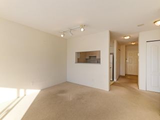 Photo 4: 603 3489 ASCOT Place in Vancouver: Collingwood VE Condo for sale (Vancouver East)  : MLS®# R2521275