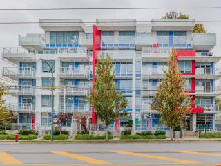 Main Photo: 211 677 W 41ST Avenue in Vancouver: Cambie Condo for sale (Vancouver West)  : MLS®# R2734444